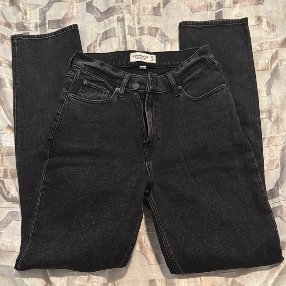 Abercrombie and Fitch 90’s Slim Straight Ultra High Rise Jeans Curve Love 4L
